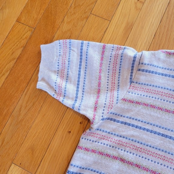 5/$20 Vintage 90s Tabi Nordic stripe patterned sweater tee shirt medium - Picture 2 of 5